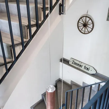 Hotel Bergwirt & *